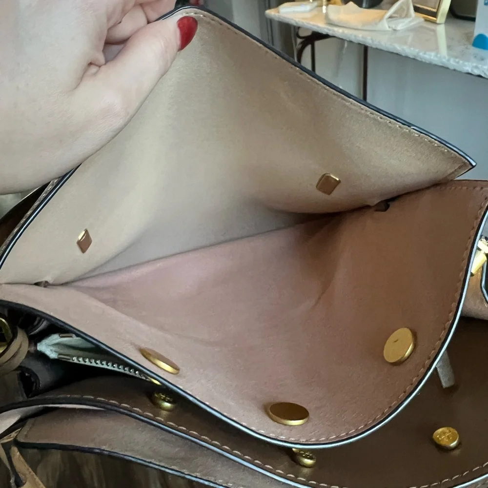 EUC Tory Burch Tan and Brown Lee Radziwill Small Double Bag Tiramisu Color - Picture 8 of 15